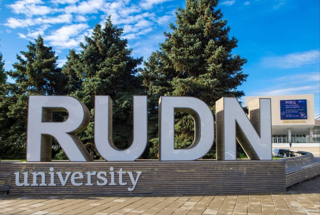 Faculty of Humanities and Social Sciences of the University of Sri Jayewardenepura strengthens global partnership at RUDN University’s International Student Conference