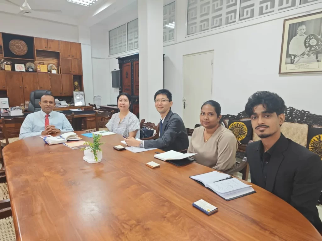 Strengthening International Internship Opportunities for FHSS Undergraduates Strengthening International Internship Opportunities for FHSS Undergraduates